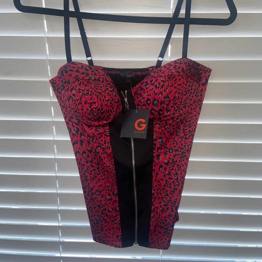 NWT GUESS women's top